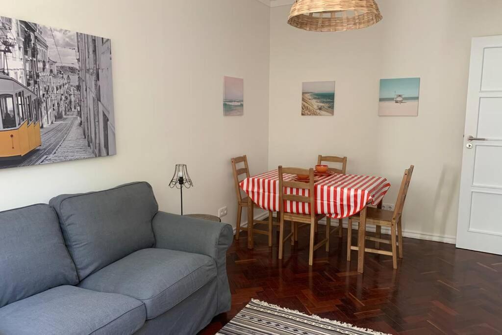 Casa Do Largo Sardinha - Very Central Apartment With Ac Lisboa Exterior foto